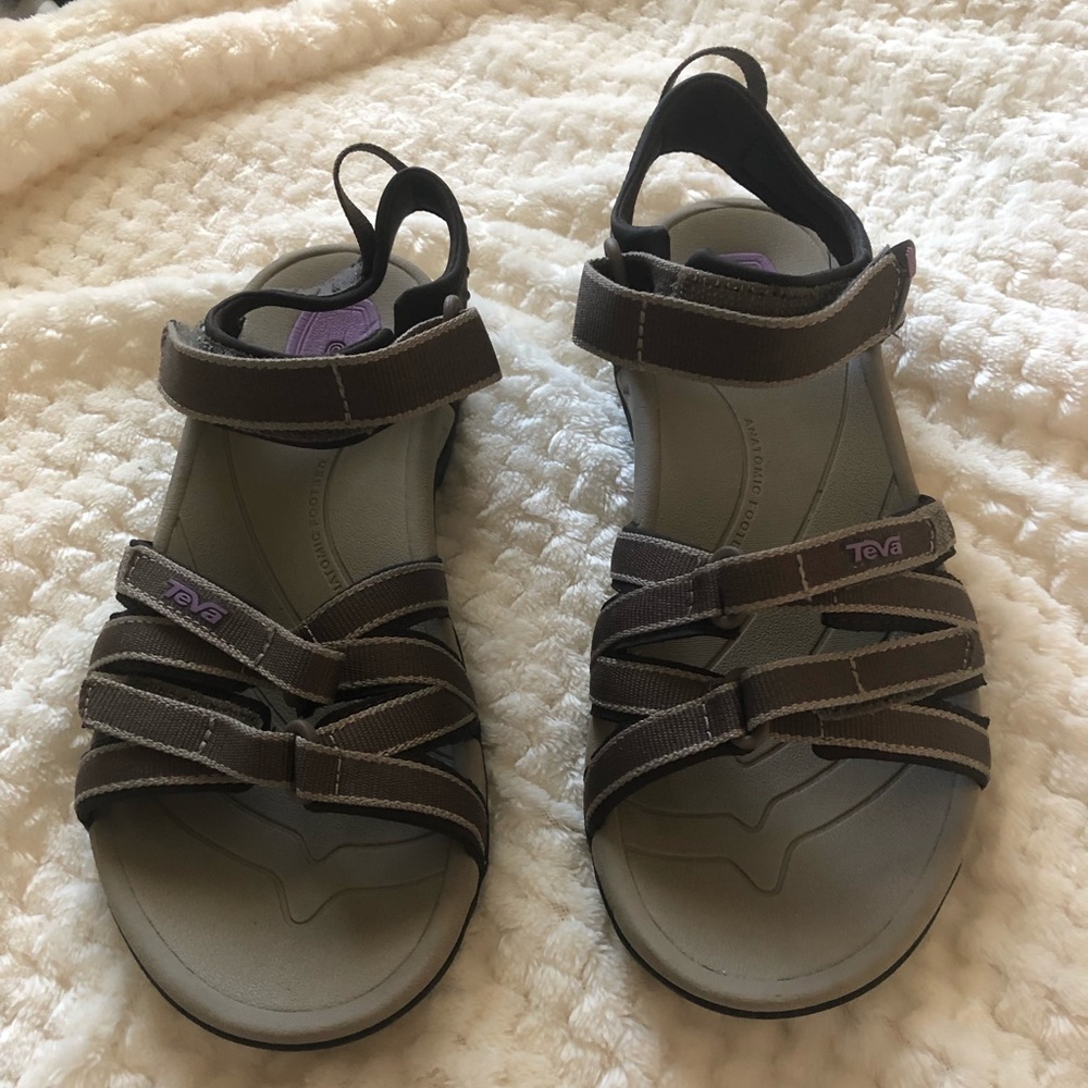 Tiva Tirra sandals